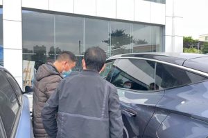 一位55岁大叔试驾飞凡R7的感受