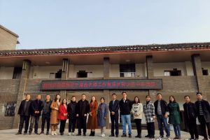 「送教活动」翠屏区宁海燕名师工作室到李庄中学开展联合教研活动