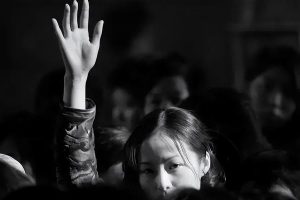 慰安妇含泪控诉日军暴行女孩被传染怪病，下场令人惨不忍睹