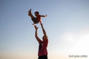 父爱如山日常的记忆里，那些不曾表达的爱意