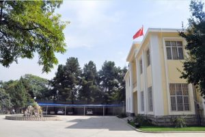 “黑仔”和“拉勾”